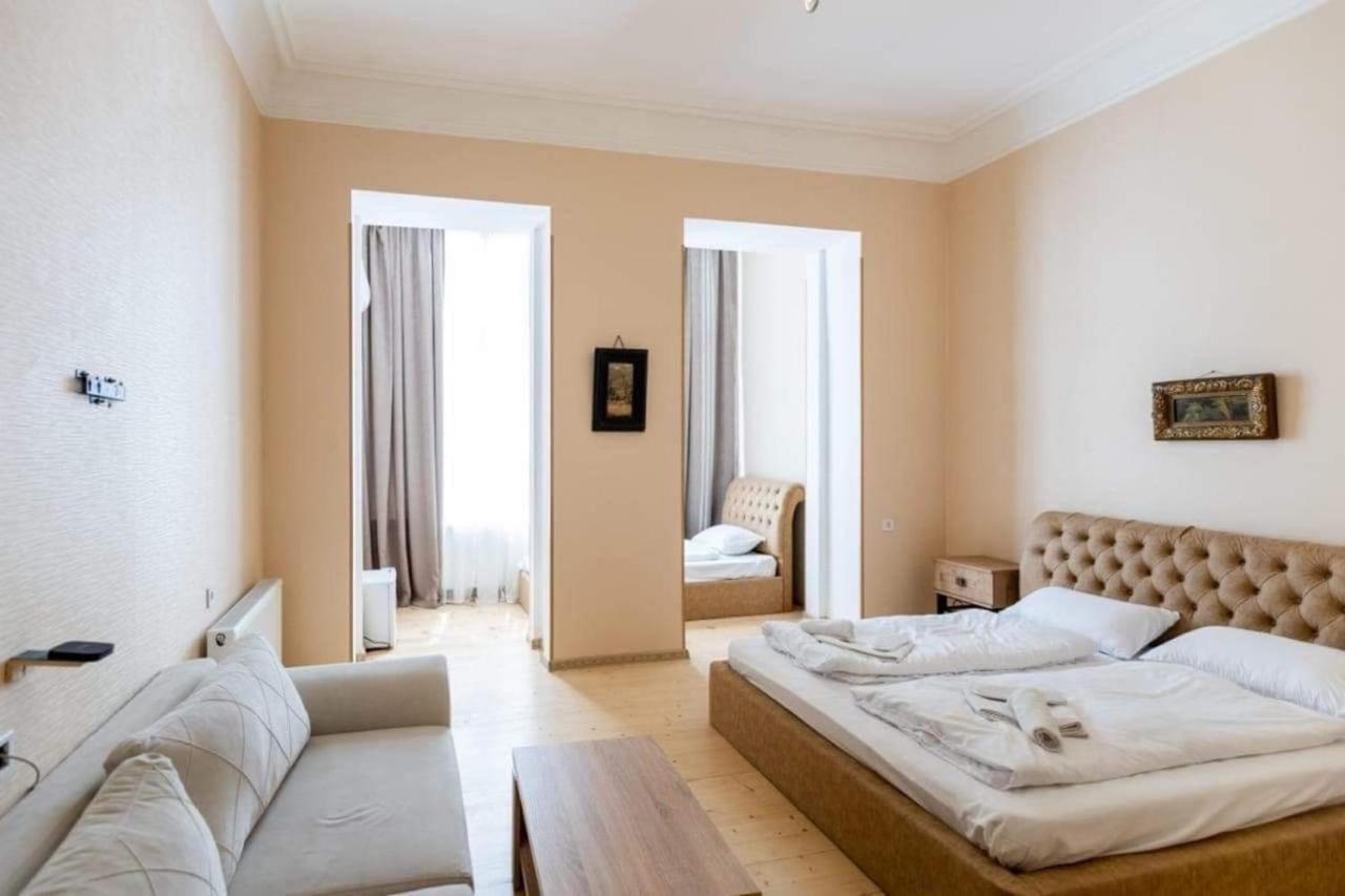 Crypto Hotel Tbilisi Eksteriør billede